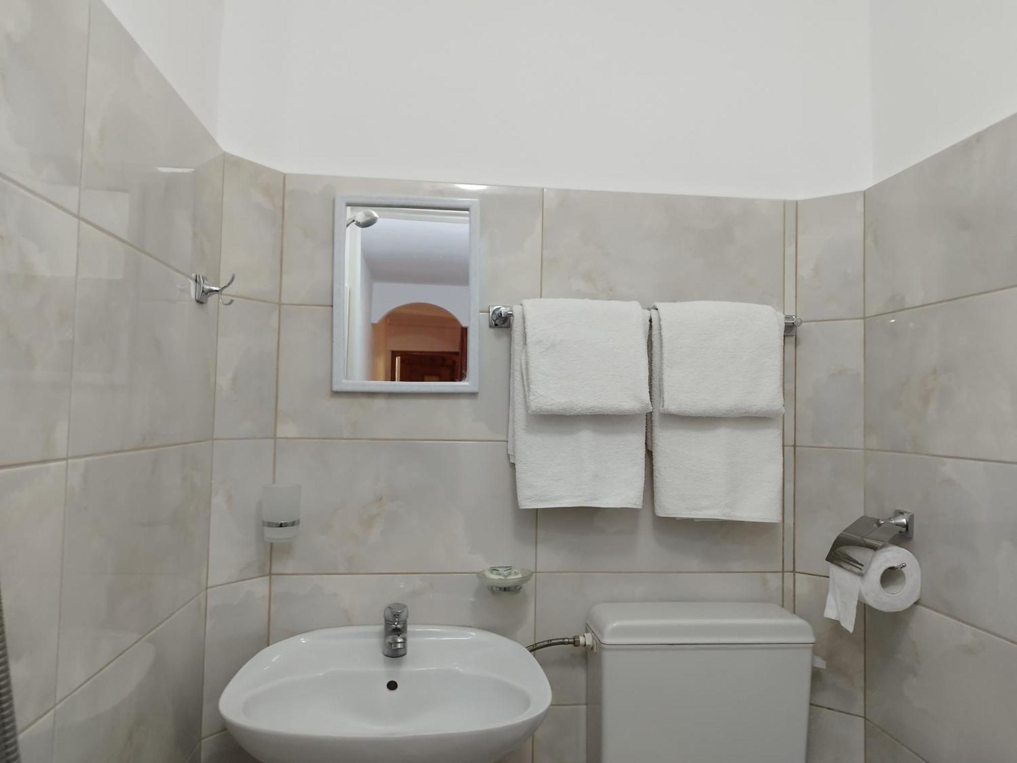 Villa Jun Guest House Belogradchik Exterior photo
